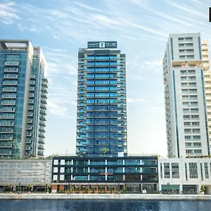 Hotel The First Collection Waterfront