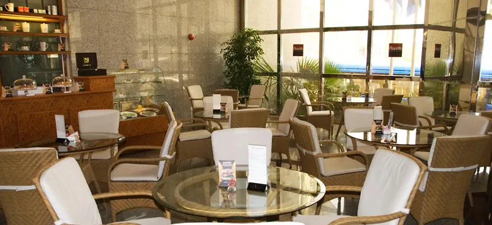 Avari Dubai Hotel