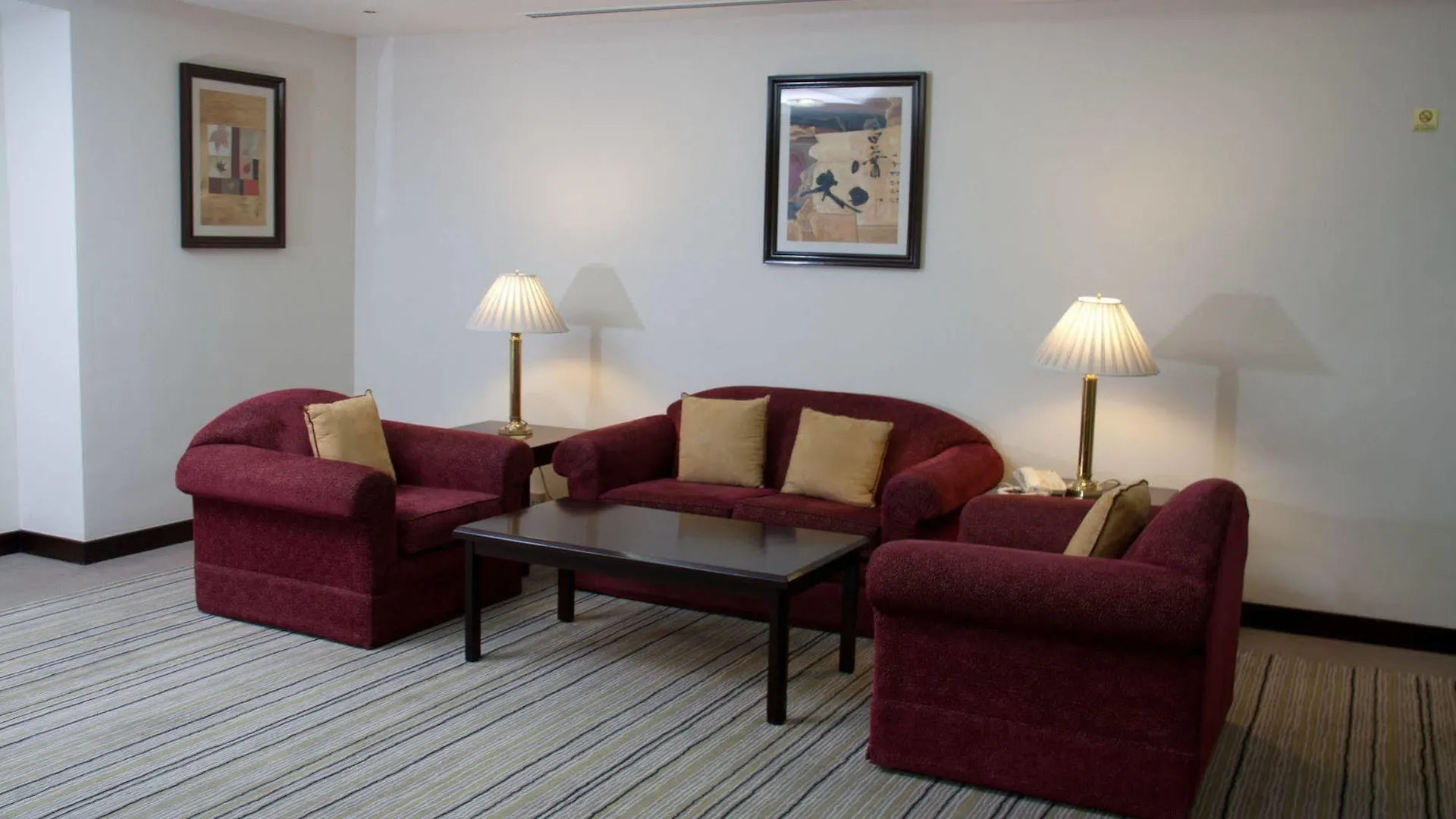 Avari Dubai Hotel